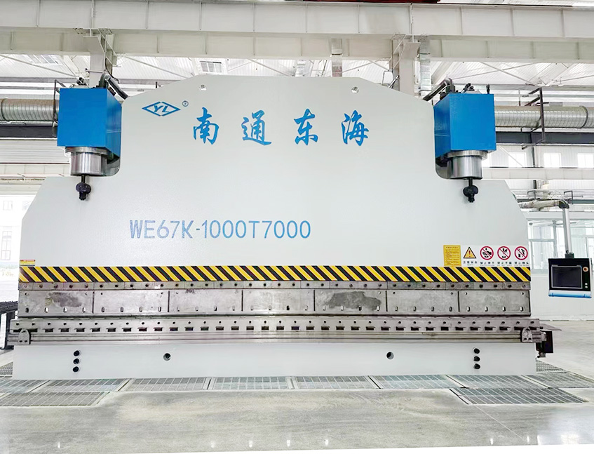 WE67K-1000T7000 CNC Press Brake